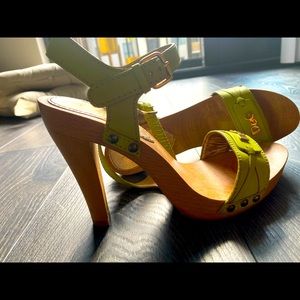 D&G heels